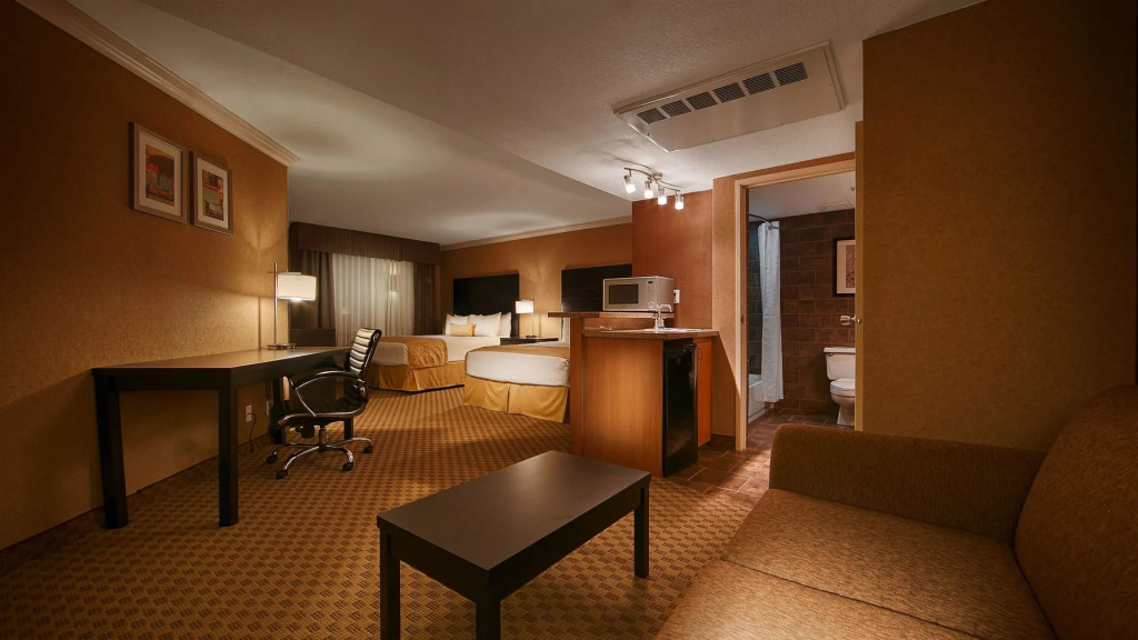 Hotel dLins Ontario Airport