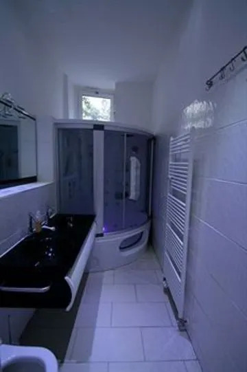 Apartment Aachener Strasse