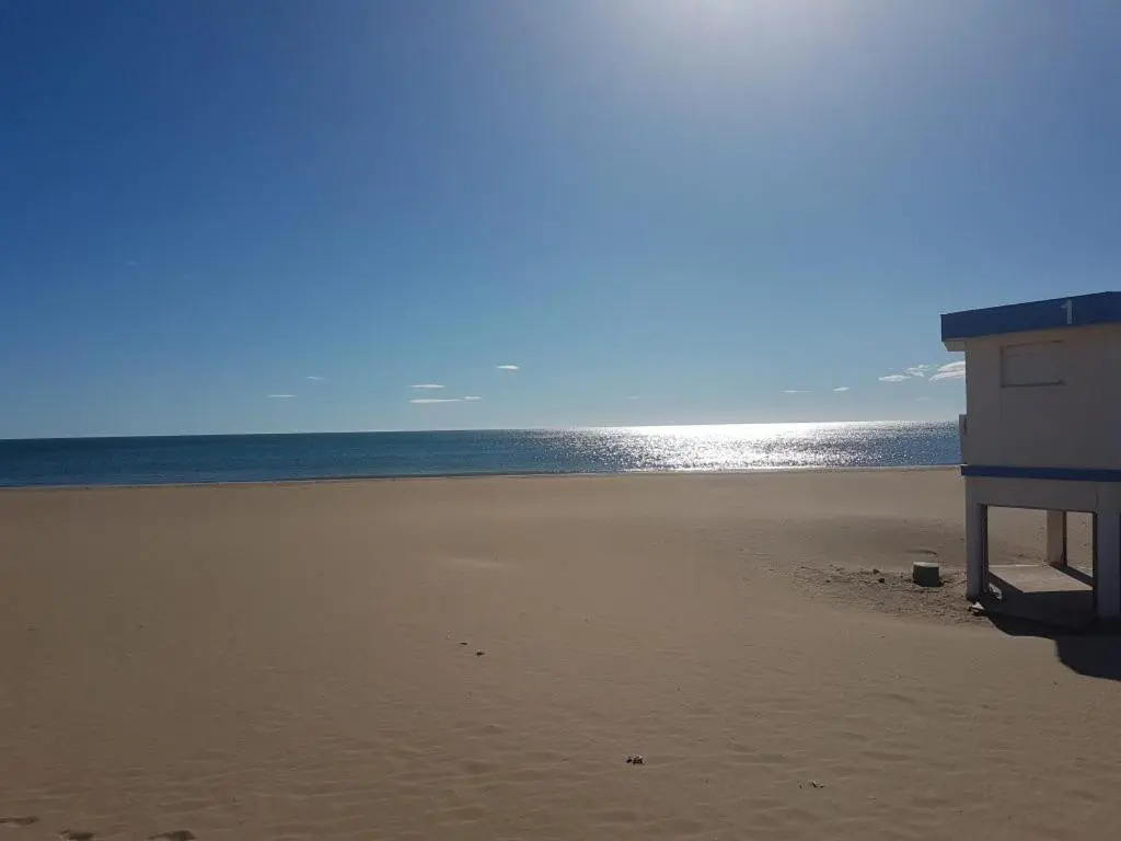 Superbe T3 pour 6 personnes, terrasse et parking, 600 m plage 6CPBATB
