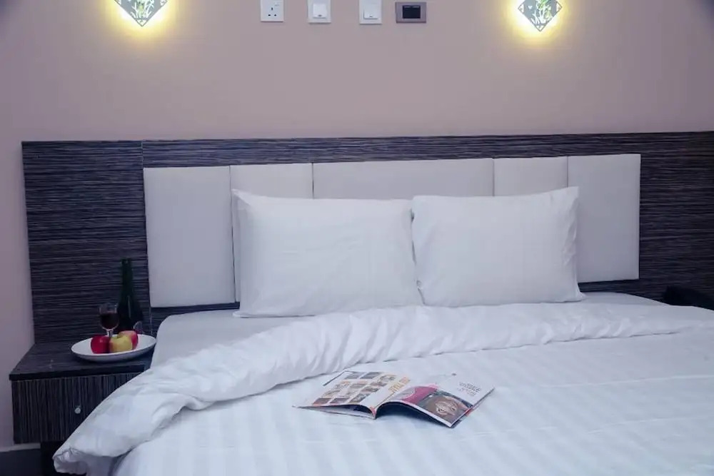 Mo-House Hotel and Event Center