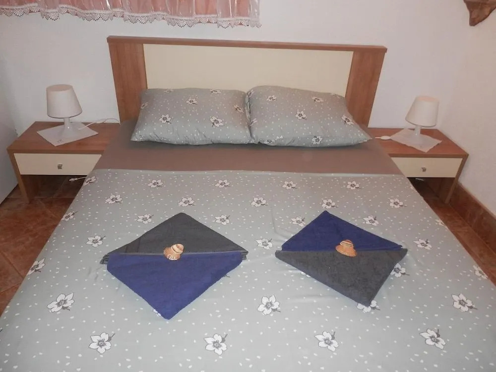 Guest House Tiho