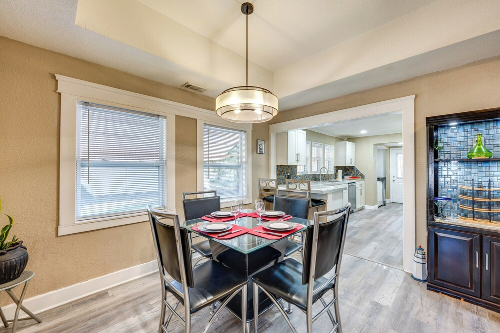 2 Mi to Shore: Modern Daytona Beach Gem w/ Patio!