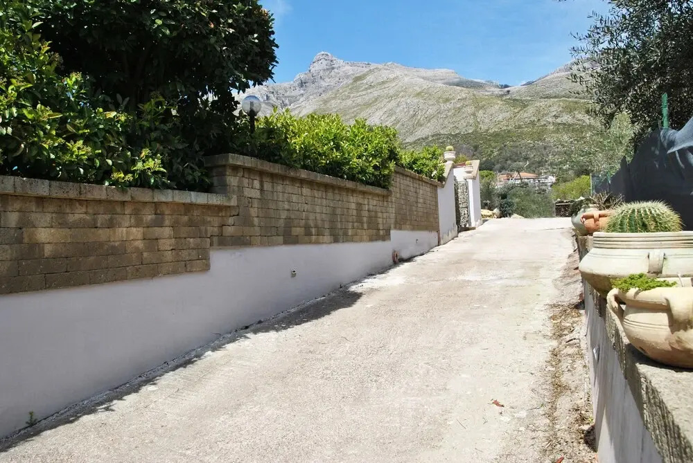 Villa Giselda With Private Pool and Outdoor Whirpool
