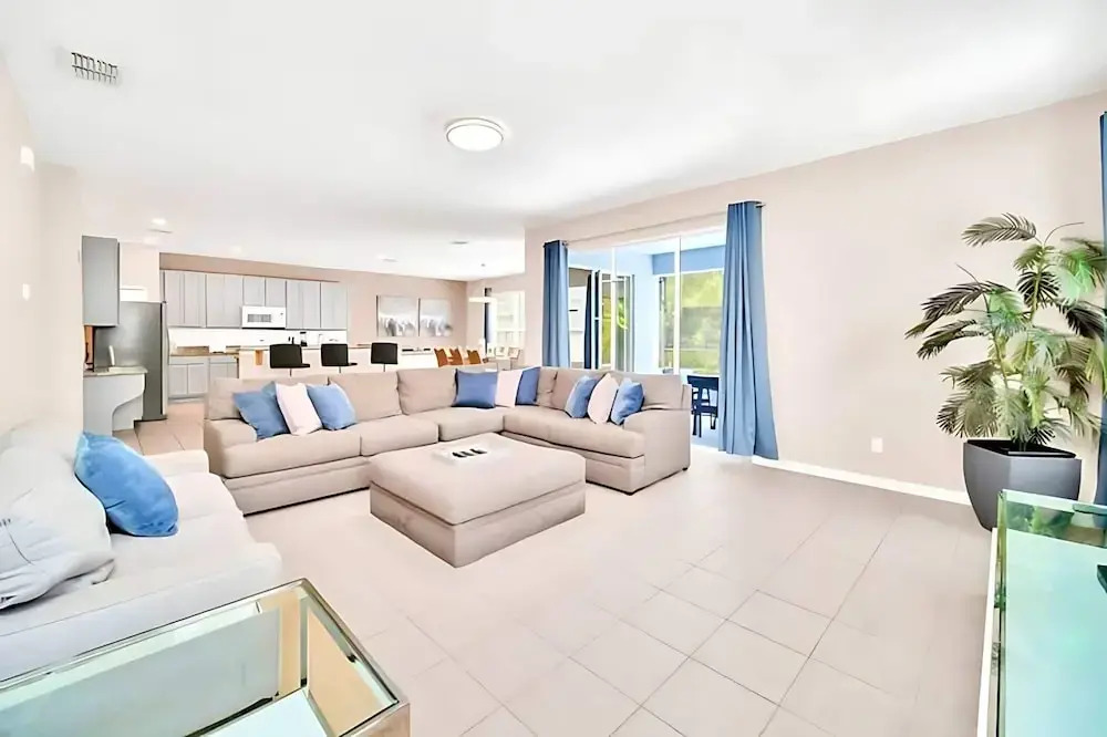 Bella Vida House With Pool and Games - Near Disney!