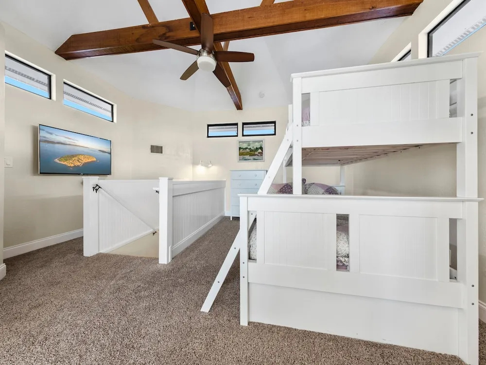 Beach Sanctuary by Vtrips