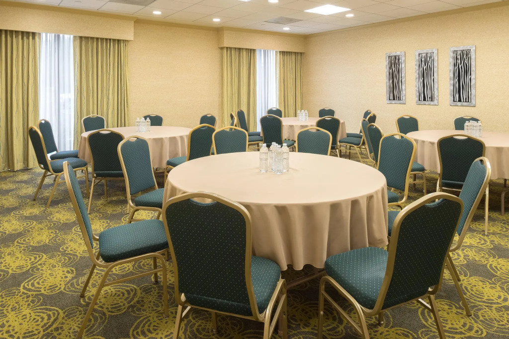 Holiday Inn Express Philadelphia NE-Bensalem by IHG