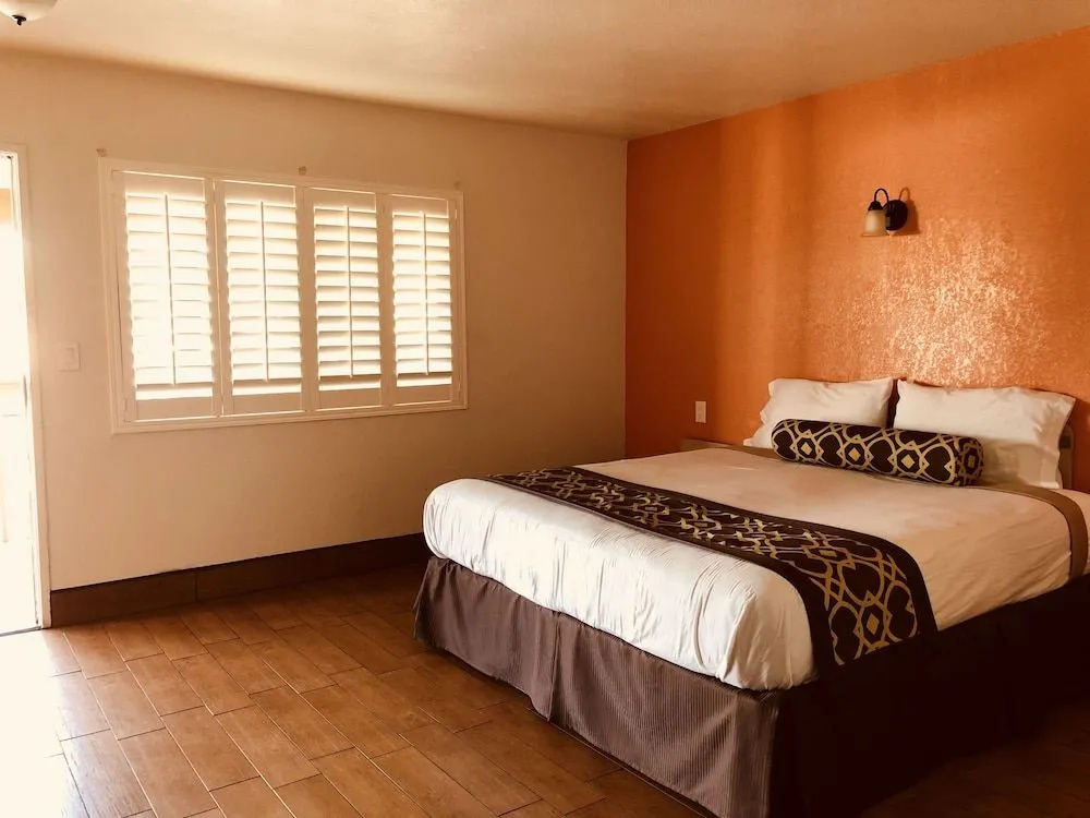 New American Inn & Suites