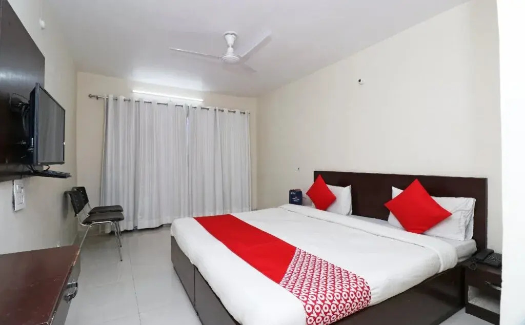 Oyo 24520 Hotel Shivalik Ganga