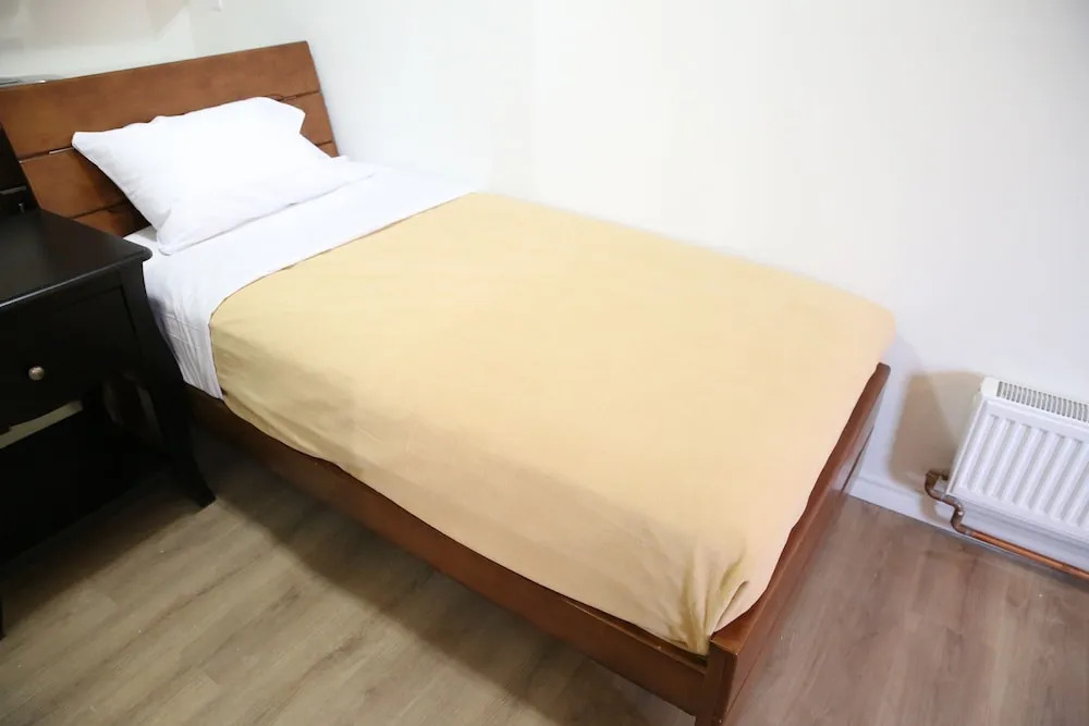 Elegant Suite at 700 Bathurst