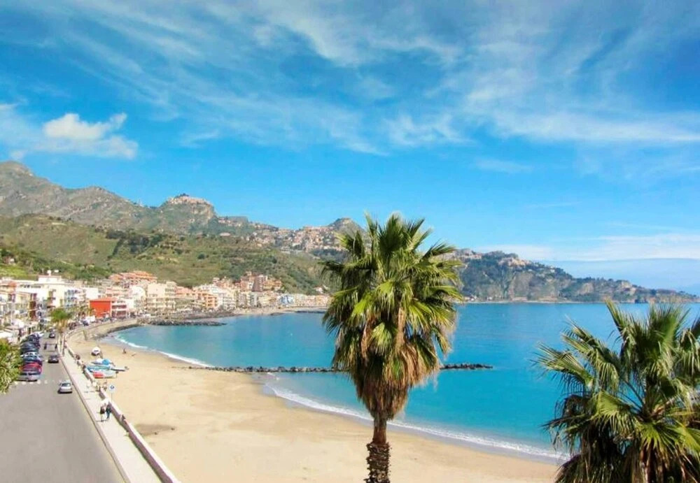 House With 2 Bedrooms in Giardini Naxos, With Wonderful sea View, Balcony and Wifi - 100 m From the Beach