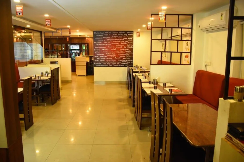 Hotel Palacial Pondi