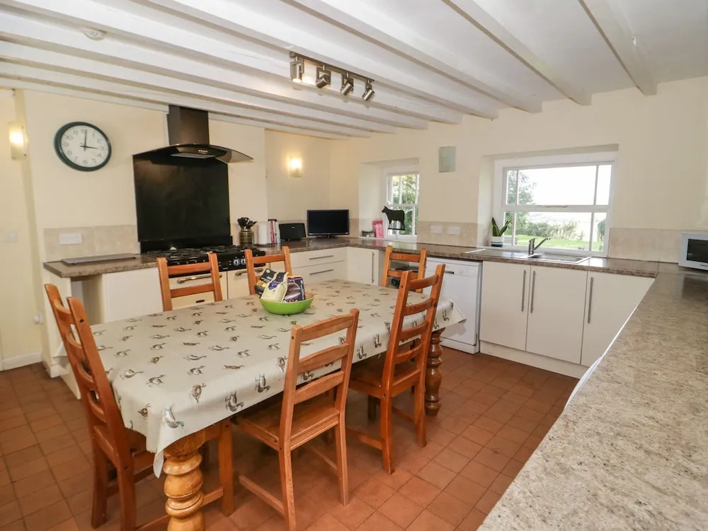Bryn Dedwydd Farmhouse