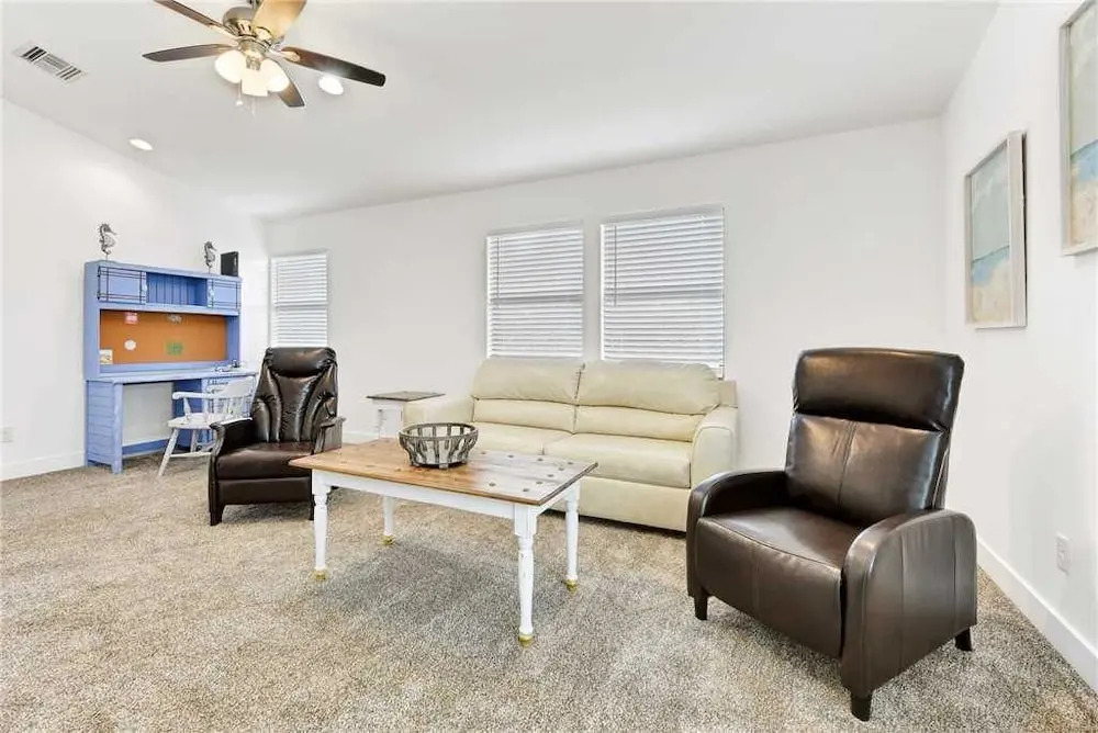 Pelican Beach - Three Bedroom Home