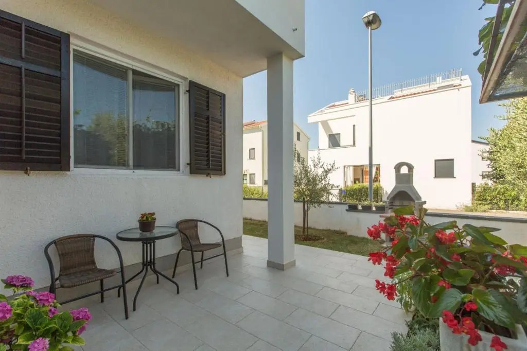 Apartment ANTONIJE with two bedrooms for max 6 person 700 m from beach Funtana