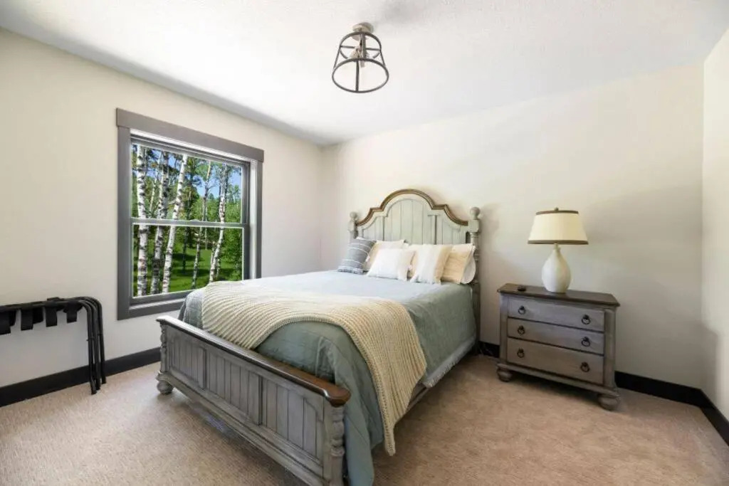 24 KARAT Lodge at Terry Peak