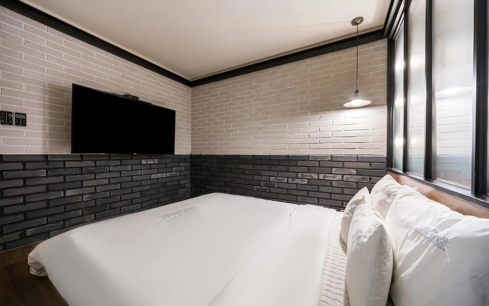 Busan Yonghodong Adena