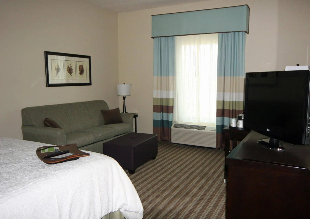 Hampton Inn and Suites Swansboro Near Camp Lejeune