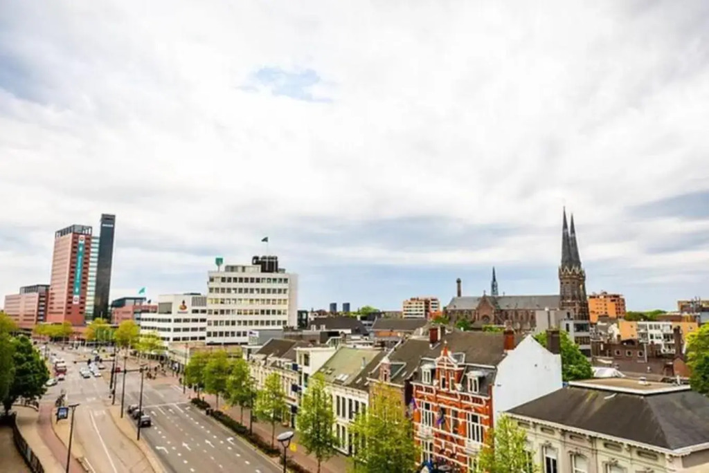 Stadsvilla Tilburg met tuin, Luxury Hendrik
