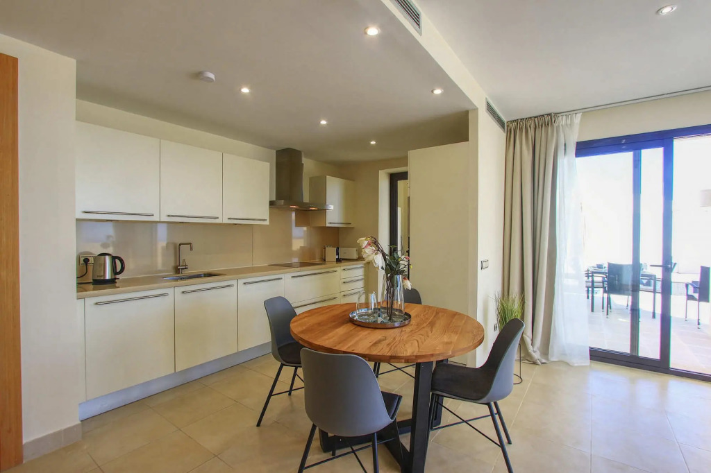 1090 - Los Monteros Samara Hill Penthouse