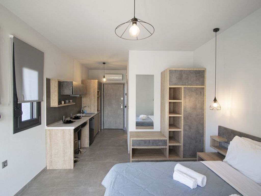 TheaSea Luxury Suites- Studio Suite 1