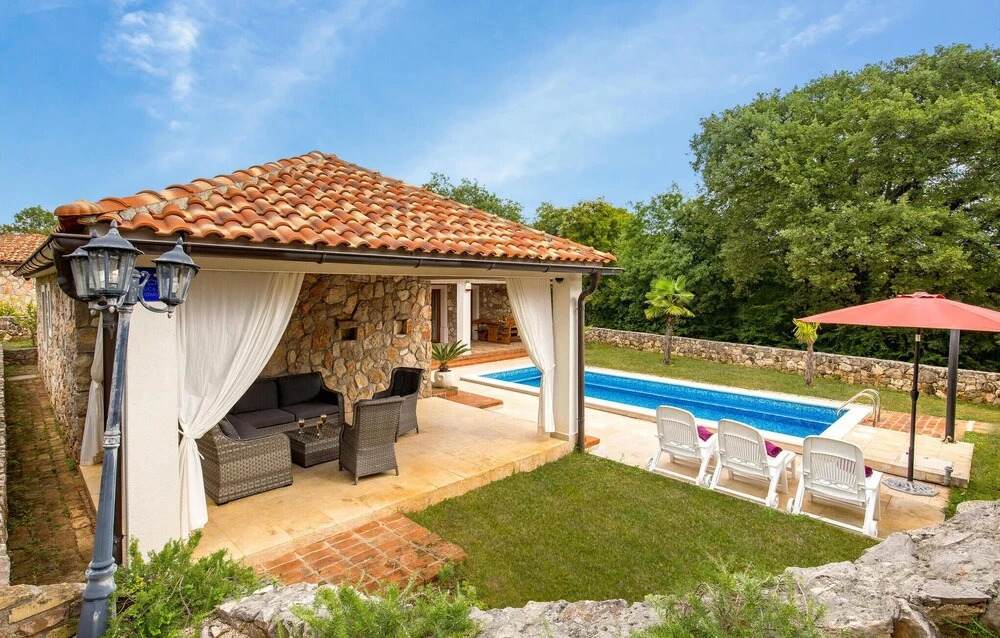 Amazing Home in Gostinjac With Wifi and 3 Bedrooms