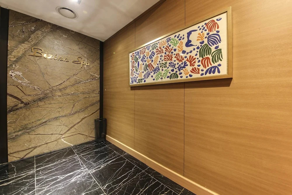 Hotel Biz Inn