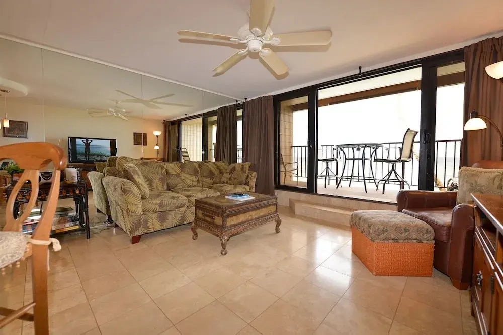 Kaleialoha #208 1 Bedroom 1 Bathroom Condo by Redawning