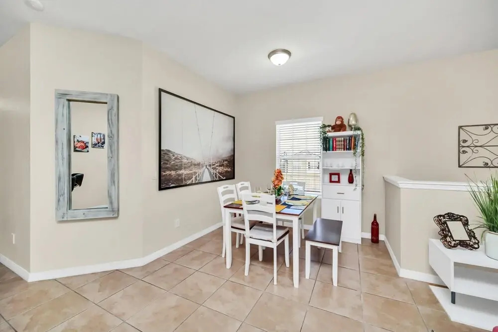 Brand NEW Garden View Condo Minutes to Disney