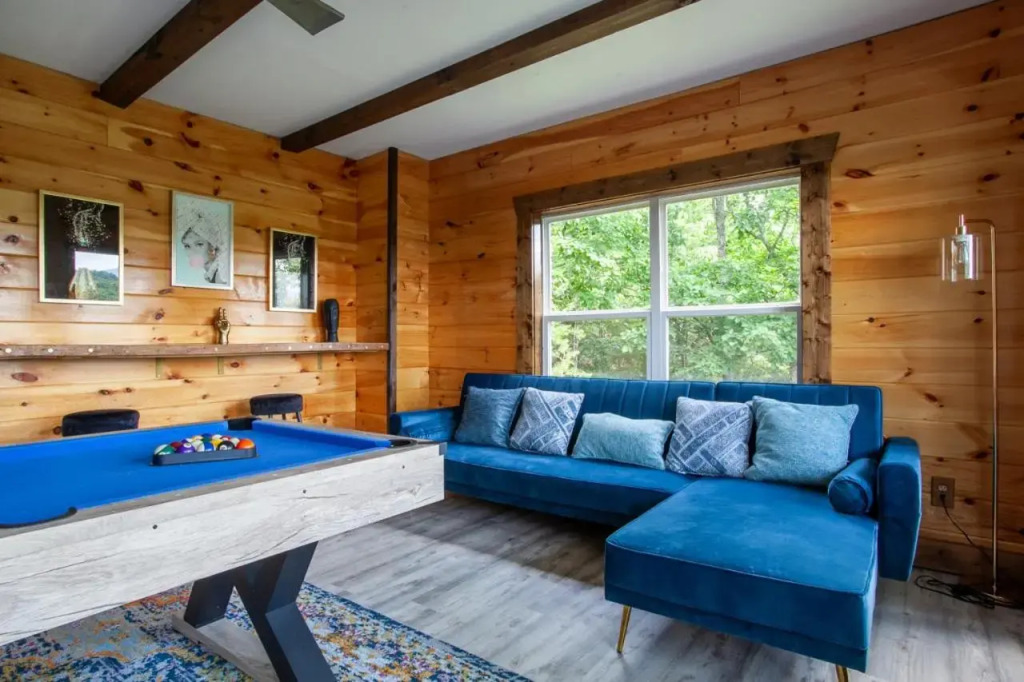 Falcons Lodge - Mtn View Hot Tub and Pool Table