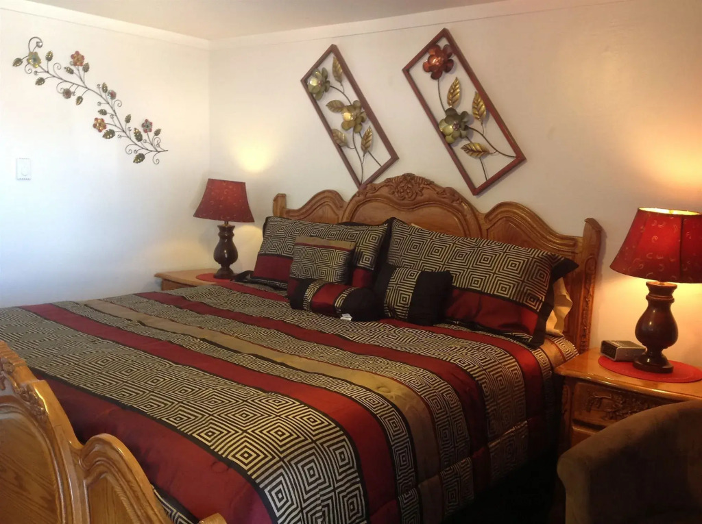 Holiday Motel Bend