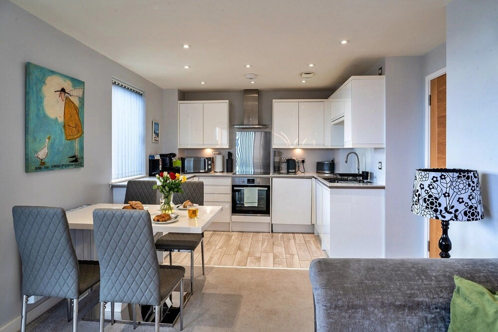 Apartment in Teignmouth With Sea Views
