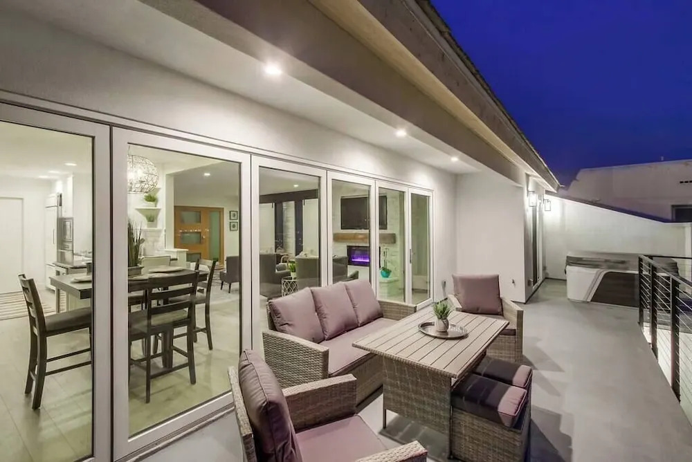 The California - Dreamy San Diego Oasis w Hot Tub