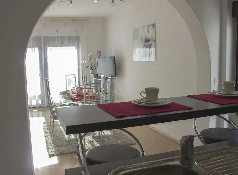 Boutique Apartment in villa with pool 2