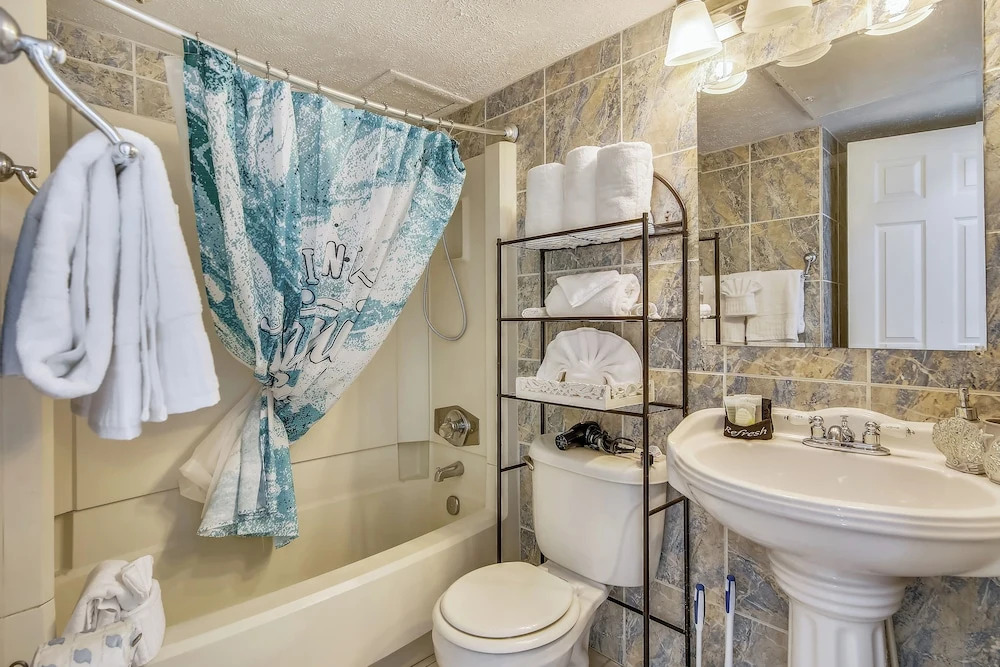 Coastal Blessings by Ryson Vacation Rentals