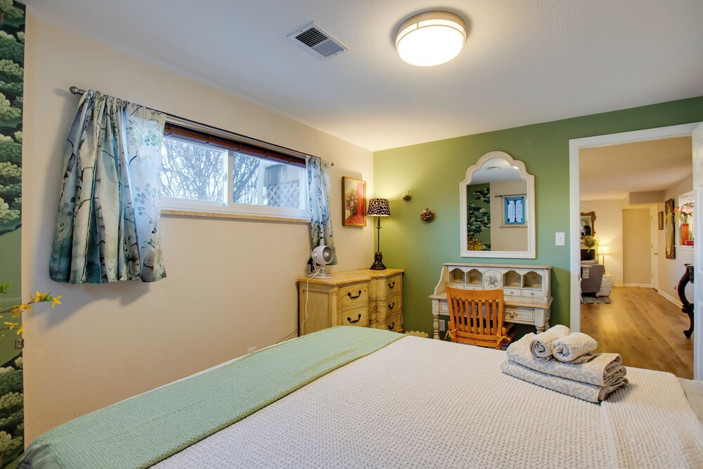 Work & Play Near Old Town Arvada: Pets Welcome!