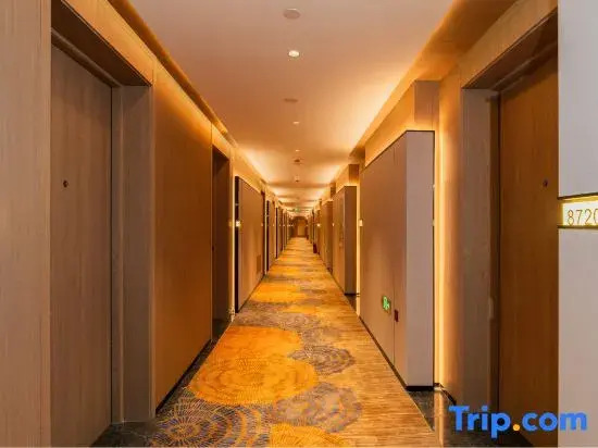 Leman Hotel (Harbin Shida Night Market Hexing Subway Station)