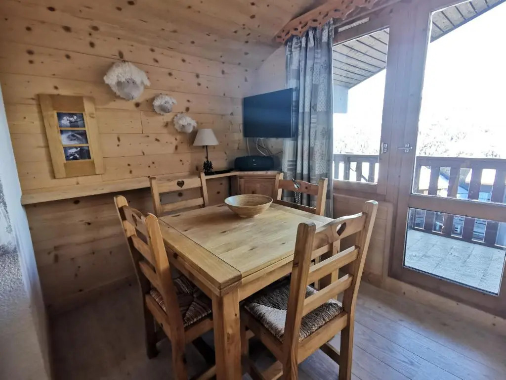 Appartement Méribel, 2 Pièces, 5 Personnes - Fr-1-355-32