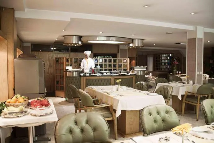 Melal Apartment Hotel