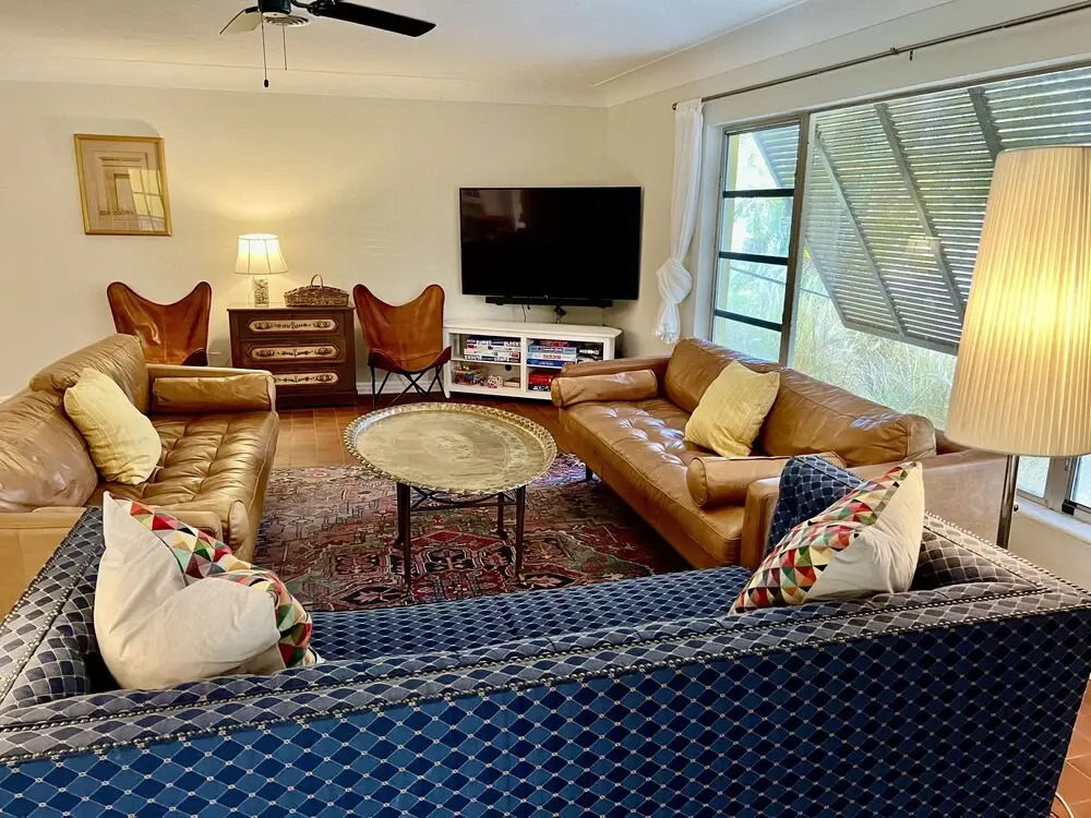 Family With Pool, Games, Dock, Fishing, Golf 4 Bedroom Home by Redawning