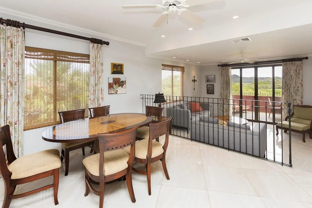 Recently Renovated Luxury Condo with Resort-Style Beach Club Access and Ocean Views