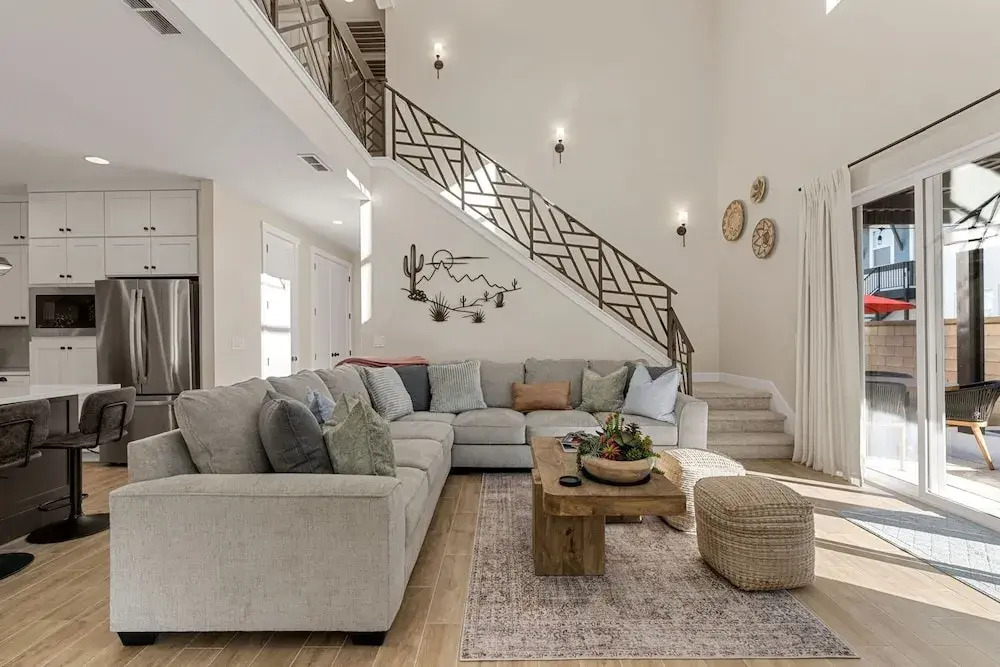 Southwest Getaway 6 Bedroom Home