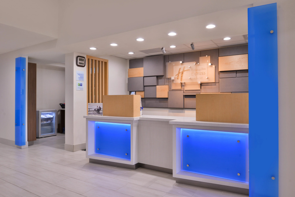 Holiday Inn Express Hotel and Suites Mesquite by IHG