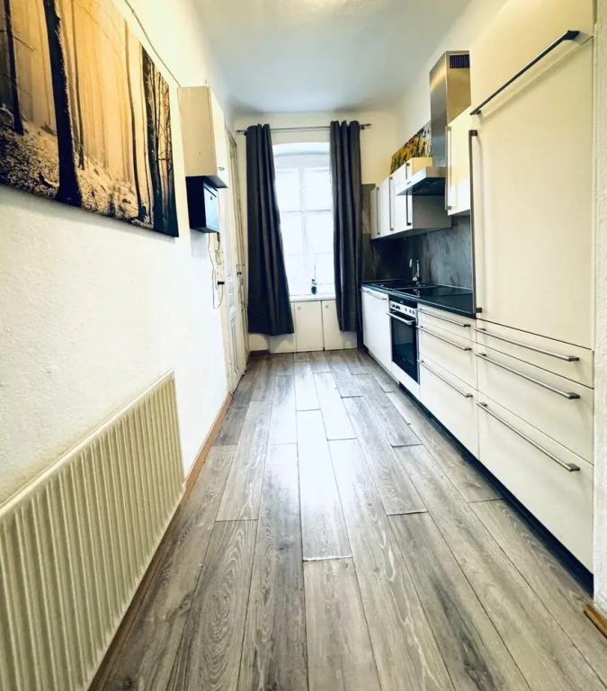 Stylish 4BR shared Apt -10 Min Transport to Stadthalle
