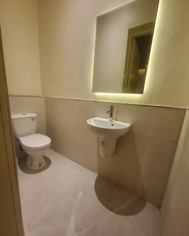 Vievely Suites and Apartments
