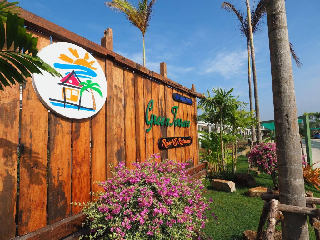 IP Plus Resort Chanthaburia - Halal Hotel