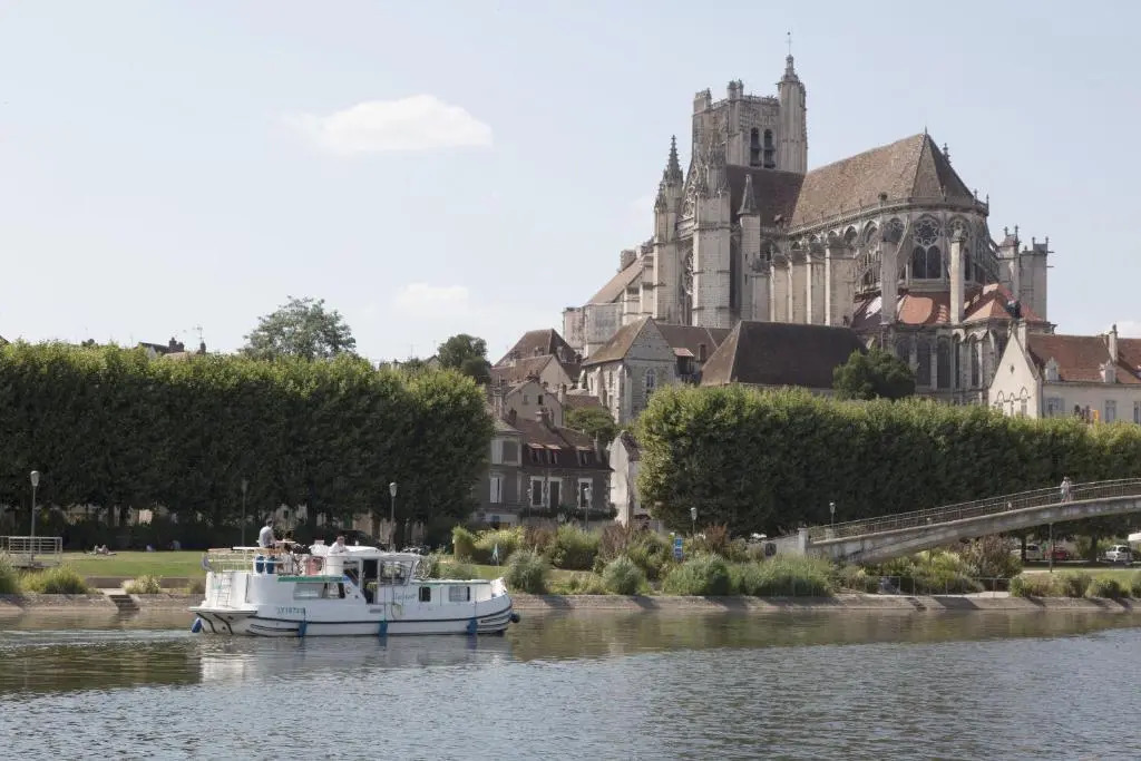 Appartement douillet au bord de l'Yonne