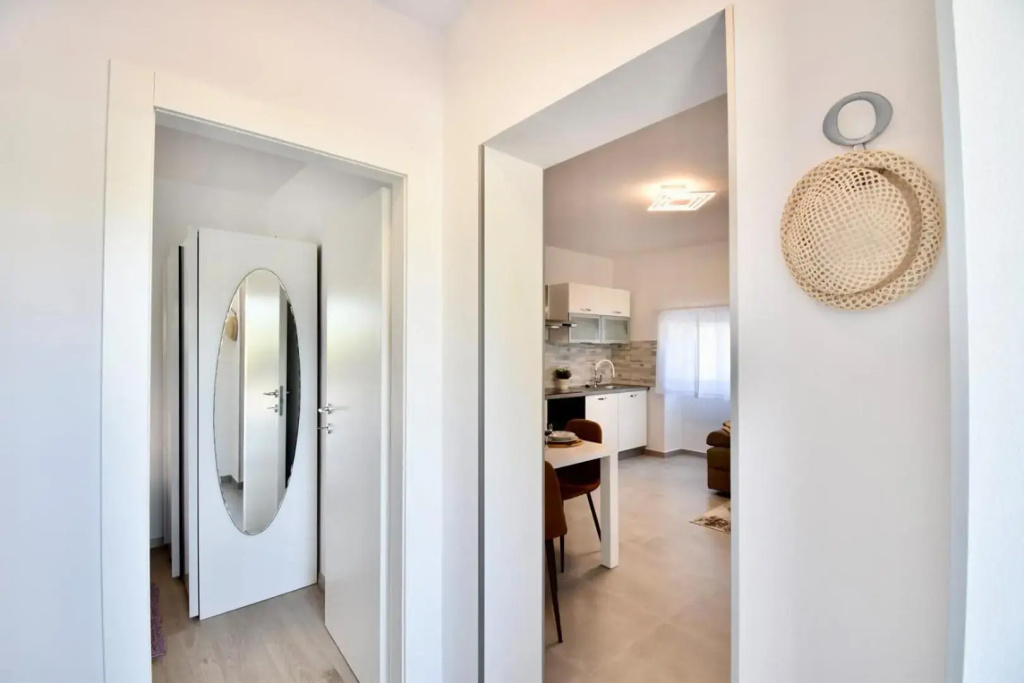 Apartment Erika - for 2 near the beach