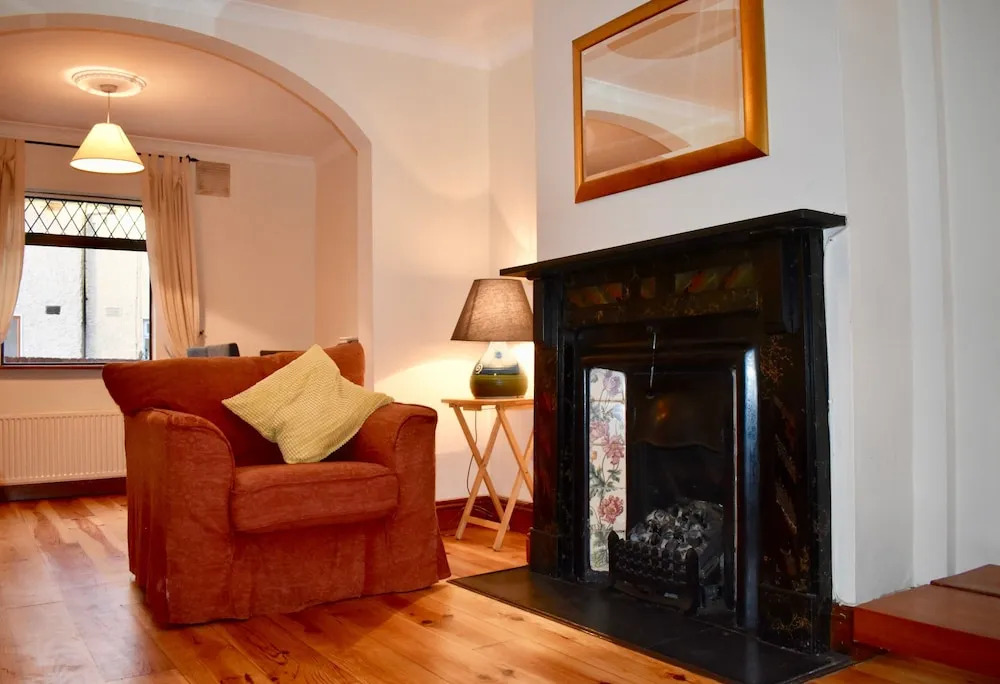 Traditional 2 Bedroom House in Dublin City Centre