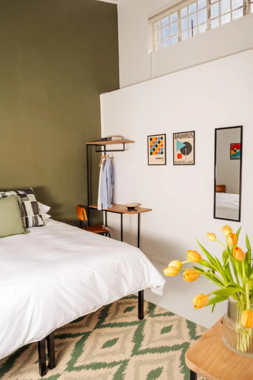 Sea Point Inn