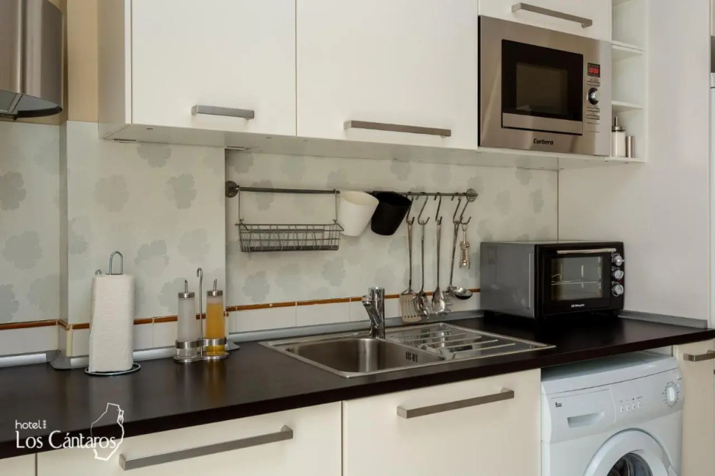 Apartamentos Los Cantaros